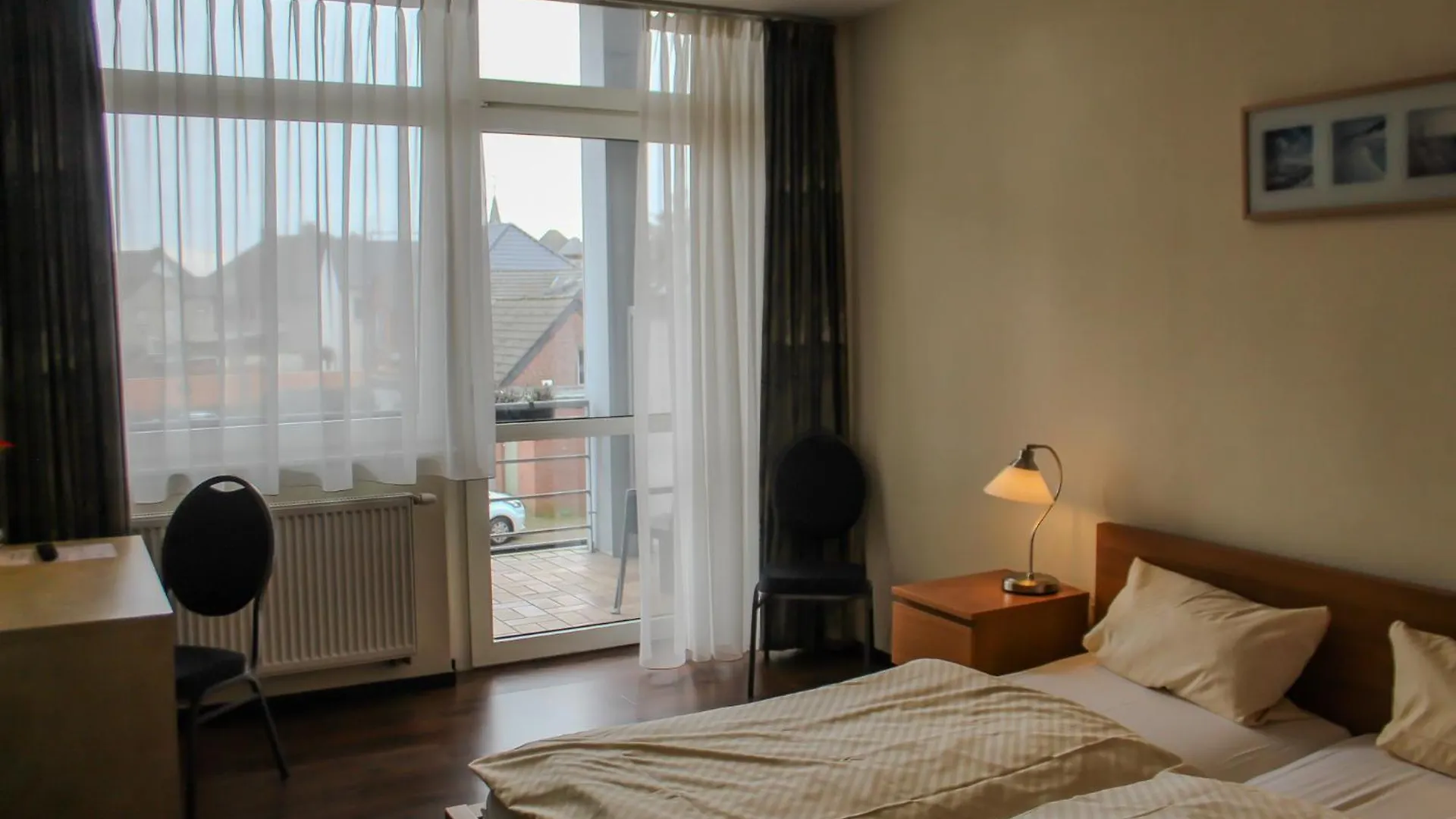**  Airport Hotel Jaegerhof Weeze Niemcy